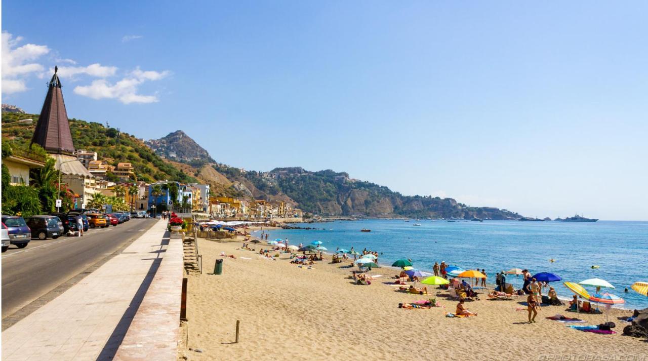 Ad Un Passo Dal Mare Apartment Giardini Naxos Exterior photo