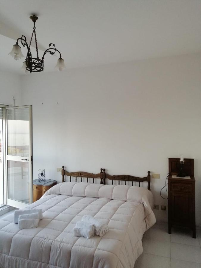 Ad Un Passo Dal Mare Apartment Giardini Naxos Exterior photo