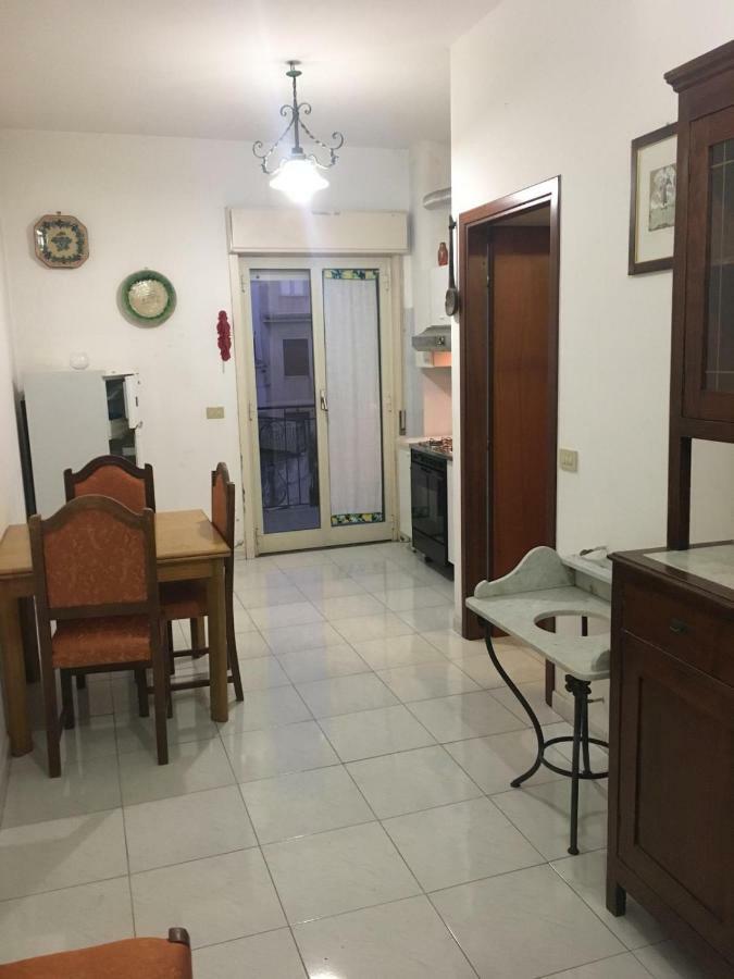 Ad Un Passo Dal Mare Apartment Giardini Naxos Exterior photo